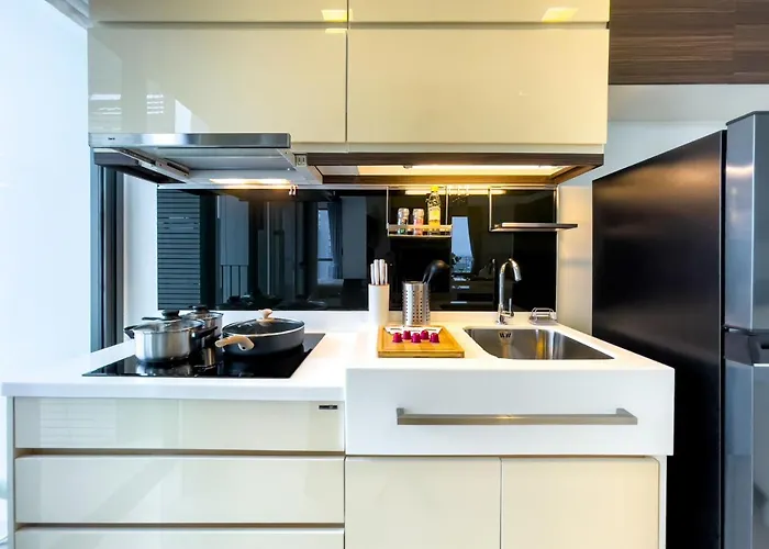Near Bts L Sukhumvit L Pool And Garden L Sontana Apartment *