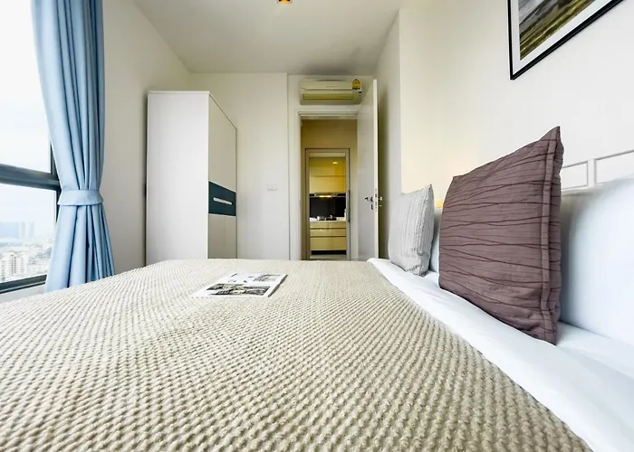 Near Bts L Sukhumvit L Pool And Garden L Sontana * Bangkok