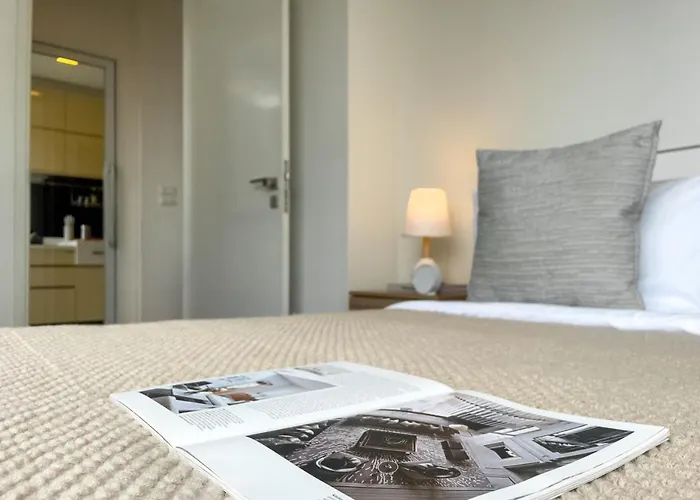 Apartment Near Bts L Sukhumvit L Pool And Garden L Sontana *