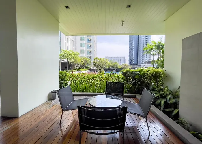 Near Bts L Sukhumvit L Pool And Garden L Sontana Apartment Bangkok