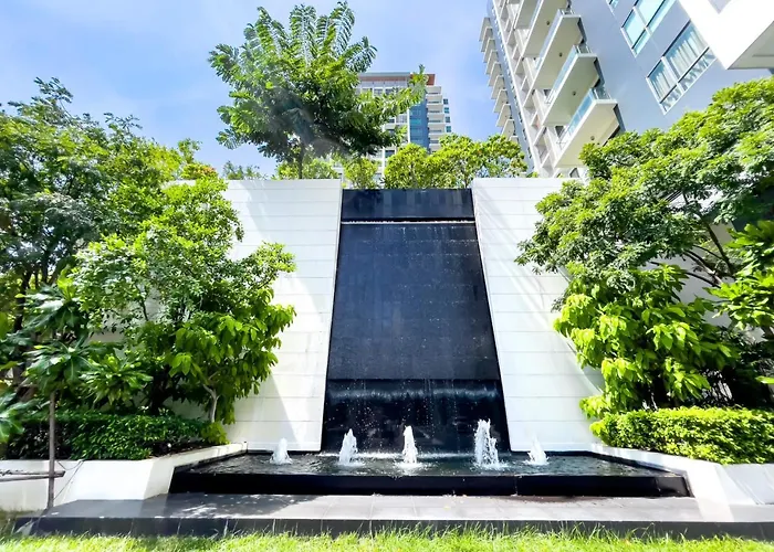 Near Bts L Sukhumvit L Pool And Garden L Sontana Apartment
