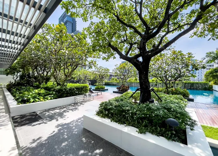 Near Bts L Sukhumvit L Pool And Garden L Sontana Apartment Bangkok